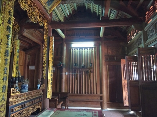 Ngoi nha go mit khien dai gia “kieng ne” cua lao nong Ha Noi-Hinh-3