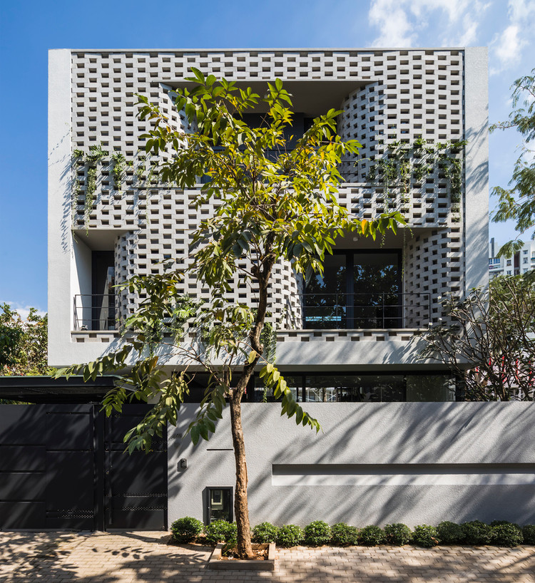 Ngo ngang nha pho dep tua khach san cao cap o TP HCM