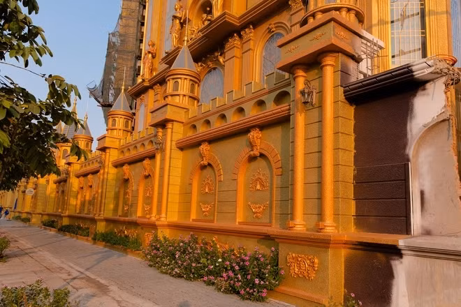 Can canh toa lau dai “sieu mong” noi bat giua TP HCM-Hinh-6