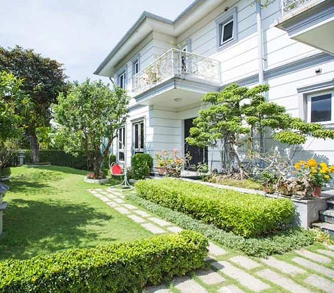 Ben trong biet thu mang phong cach hoang gia cua Ho Quynh Huong-Hinh-4