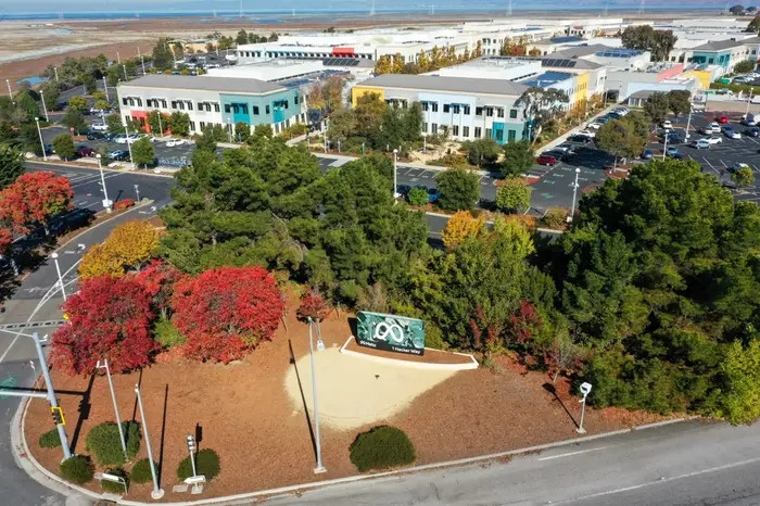 Khoi tai san khong lo cua Mark Zuckerberg tren khap nuoc My-Hinh-5