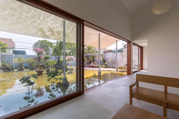 Độc đáo ngôi nhà với mái ngói ngoại cỡ ở Quảng Ninh - Hình 8 Doc dao ngoi nha voi mai ngoi ngoai co o Quang Ninh-Hinh-8