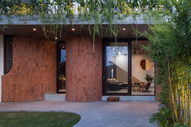 “Sung sot” ngoi nha lon chua 3 ngoi nha nho-Hinh-7