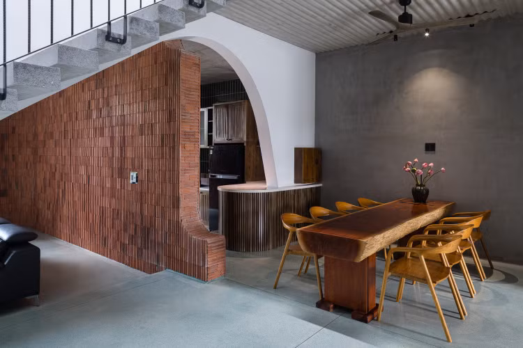 “Sung sot” ngoi nha lon chua 3 ngoi nha nho-Hinh-4