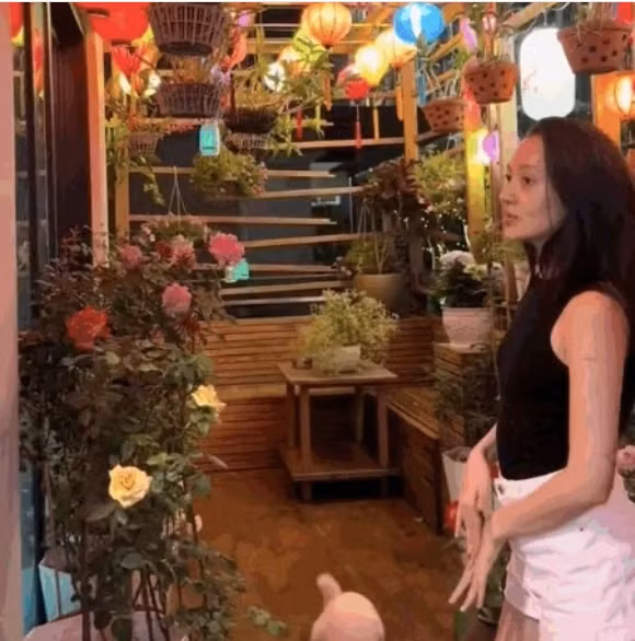 Can canh co ngoi sang chanh cua ca si Bao Anh tai TP HCM-Hinh-6