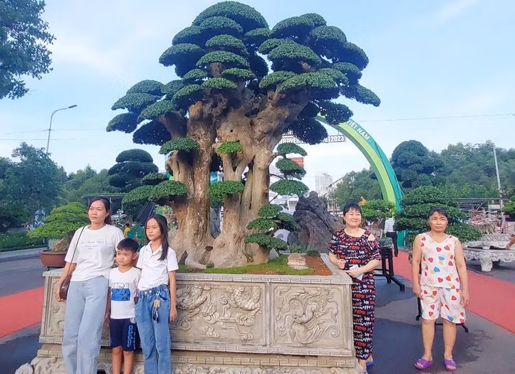 Can canh goc duoi co thu dai gia tra 23 ty van lac dau-Hinh-3