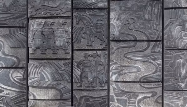 Can canh toa lau dai da hon 2.000 tan o Ninh Binh-Hinh-6