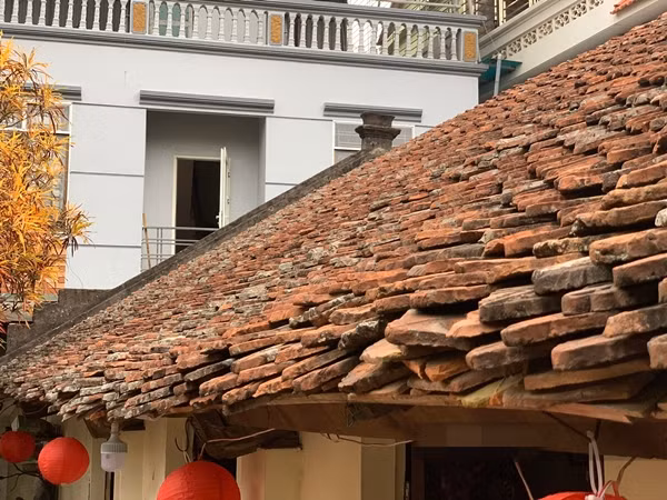 Ve dep cua ngoi nha co 200 tuoi “hiem co” giua Ha Noi-Hinh-6