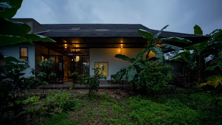 Nha cap 4 tien nghi giua rung cay xanh muot o Quang Nam