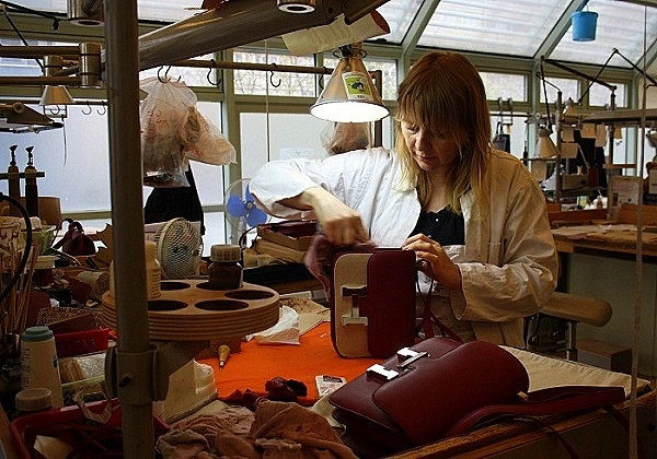 Tan thay quy trinh san xuat tui hang hieu gia len toi trieu do-Hinh-11