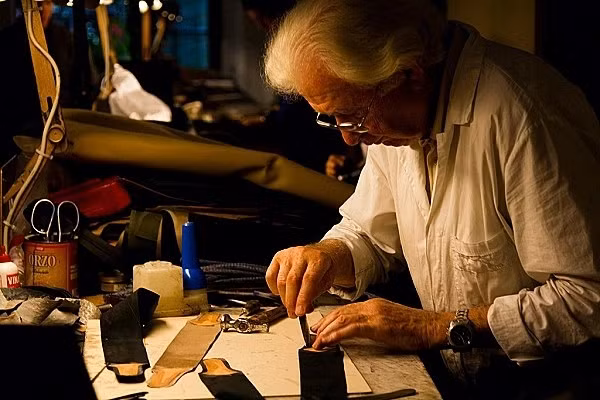 Tan thay quy trinh san xuat tui hang hieu gia len toi trieu do-Hinh-4