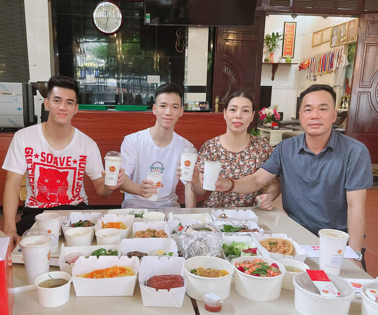 Can canh nha vuon 300m2 cua tien dao Tien Linh tai Binh Duong-Hinh-3