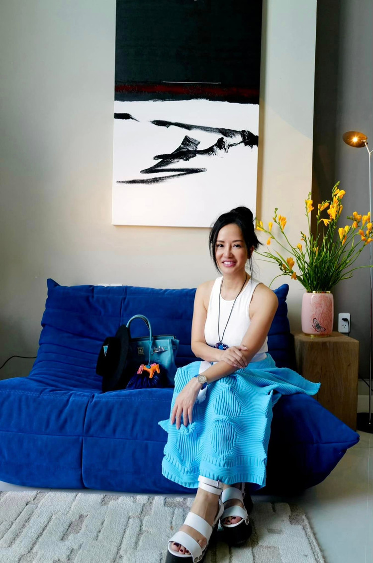 Can canh penthouse 450m2 ngam song Sai Gon cua diva Hong Nhung