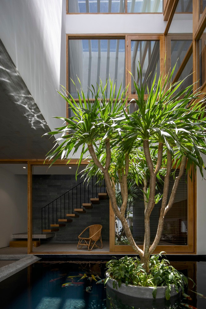 Lui 4 mat, nha Da Nang dua nang gio vao tung goc nho-Hinh-3