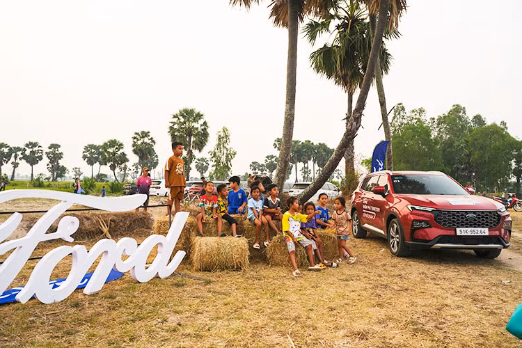 Trai nghiem Ford Territory - kham pha mien Tay, tiep noi di san-Hinh-8