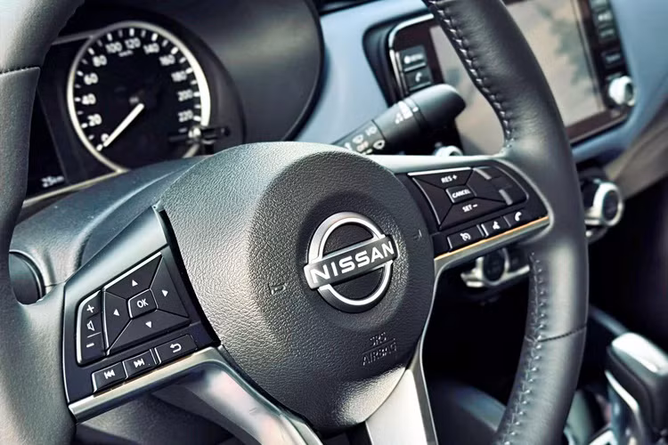 Nissan Almera moi ra mat Viet Nam dang giam hang chuc trieu dong-Hinh-7