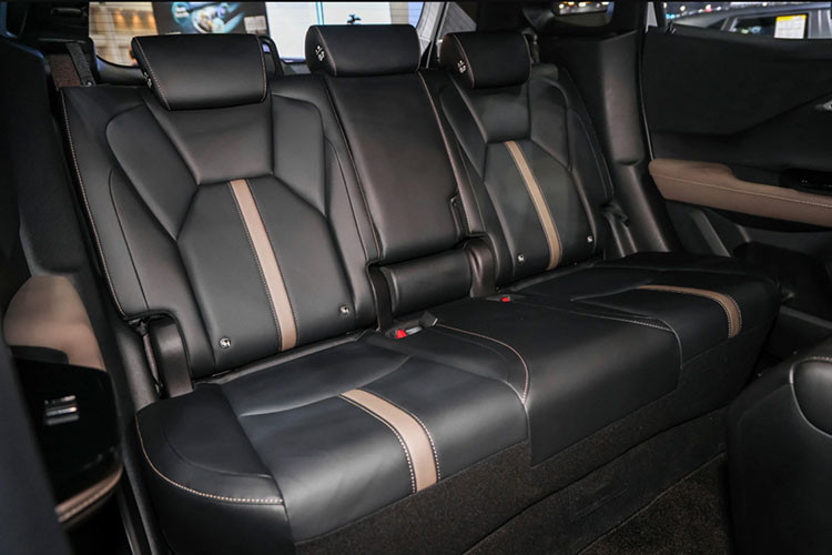 Mitsubishi Xforce HEV tu 683 trieu, 