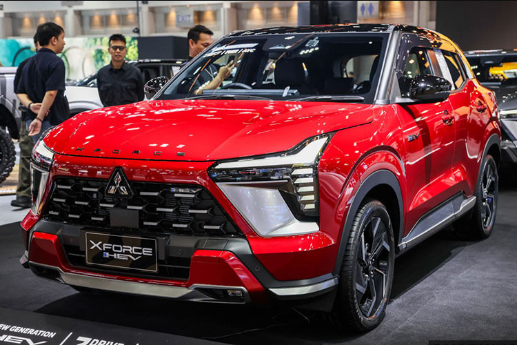 Mitsubishi Xforce HEV tu 683 trieu, 