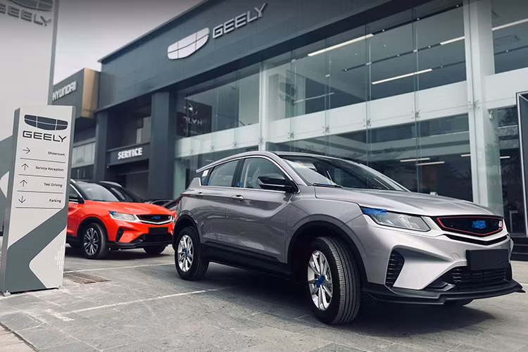 Can canh Geely Coolray tai Viet Nam, SUV gia re dau Mitsubishi Xforce-Hinh-10