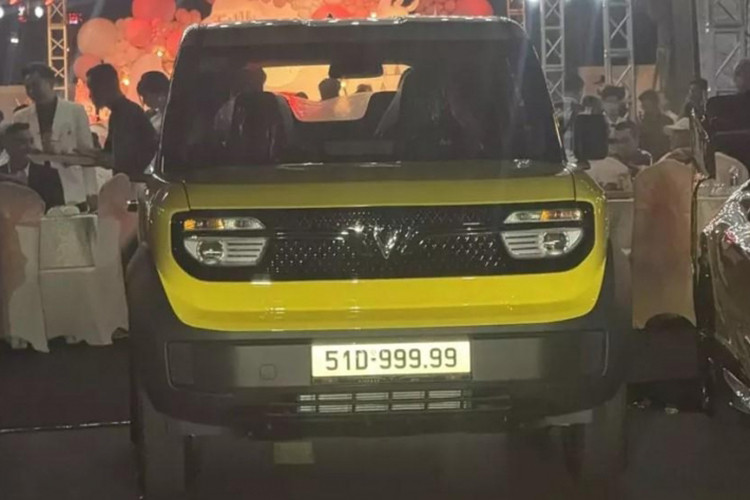 VinFast VF3 quốc dân biển "ngũ quý 9" hơn 4 tỷ gắn mào Taxi - Hình 7 VinFast VF3 quoc dan bien