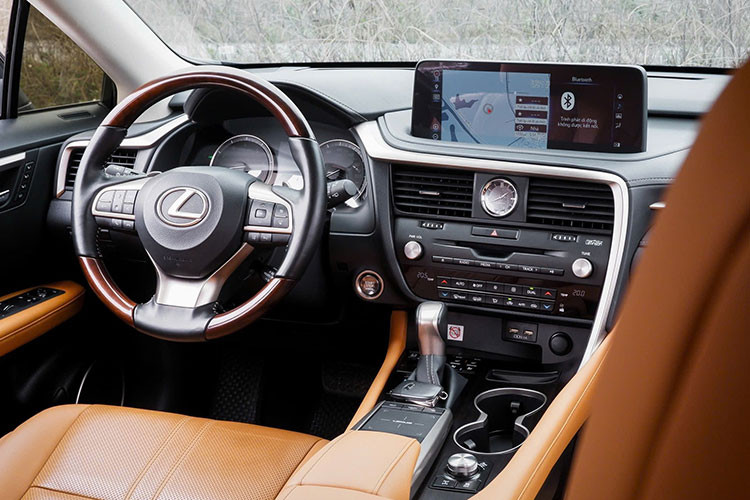 Lexus RX350 2022 len san oto cu, chu xe lo nhe 1 ty dong-Hinh-5