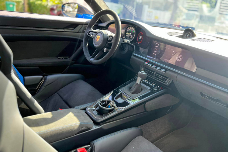 Porsche 911 GT3 hon 16 ty, 