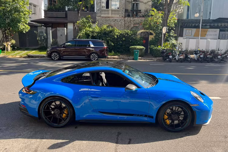 Porsche 911 GT3 hon 16 ty, 