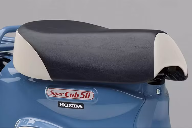 Cận cảnh Honda Super Cub 50 cuối cùng, từ 49 triệu đồng - Hình 6 Can canh Honda Super Cub 50 cuoi cung, tu 49 trieu dong-Hinh-6