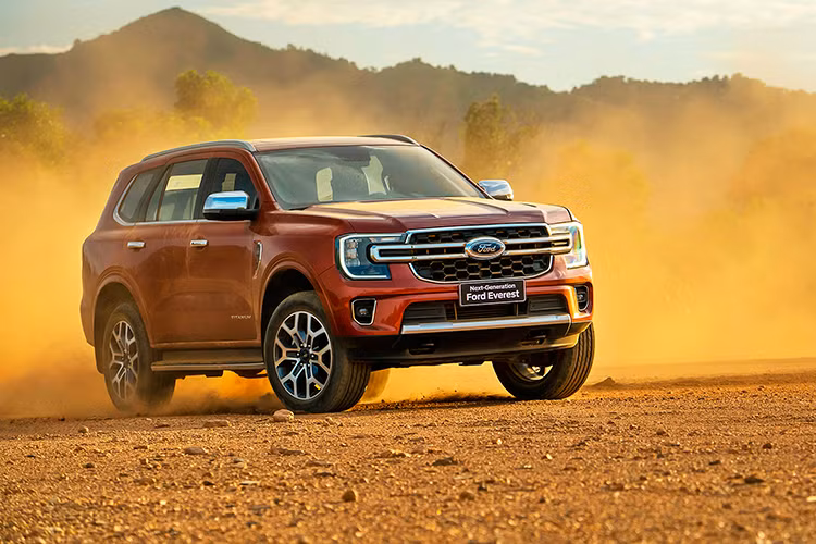 Ford Việt Nam triển khai chương trình lái thử “Ford SUV Tech Show” - Hình 3 Ford Viet Nam trien khai chuong trinh lai thu “Ford SUV Tech Show”-Hinh-3