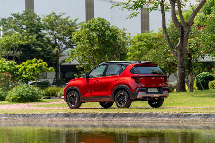 Can canh Kia Sonet 2024 tai Viet Nam, nang cap cong nghe dang tien-Hinh-4