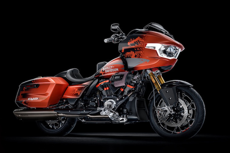 Sieu pham Harley-Davidson Road Glide CVO 