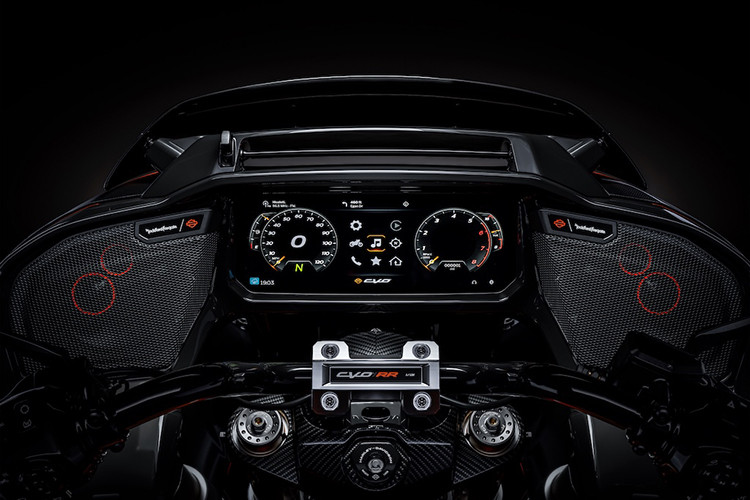 Sieu pham Harley-Davidson Road Glide CVO 