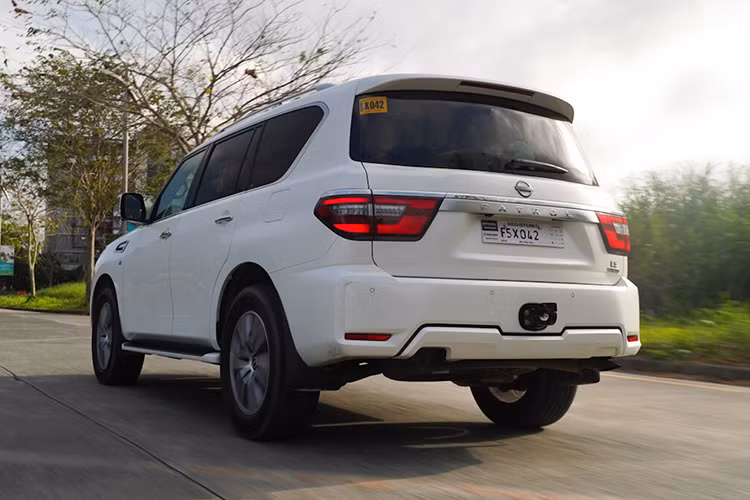 Nissan Patrol doi cu 