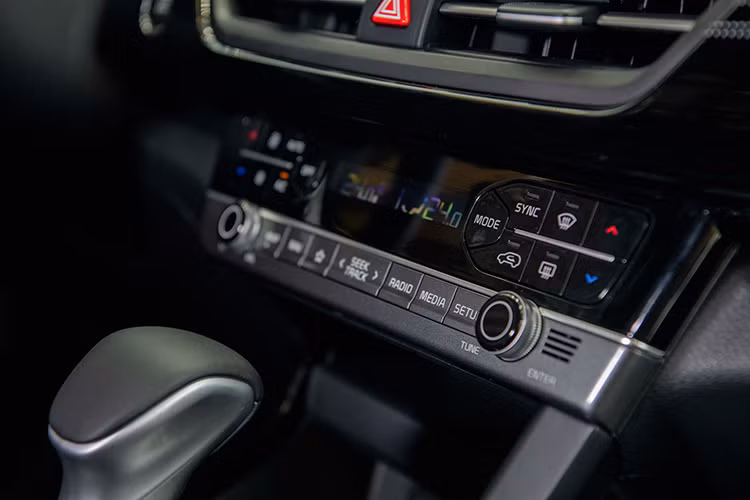 Kia Seltos 1.5L Turbo Luxury ban tai Viet Nam chi 749 trieu dong-Hinh-6