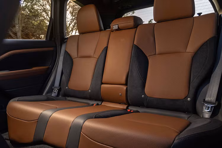 Subaru Forester Hybrid tu 920 trieu dong, 