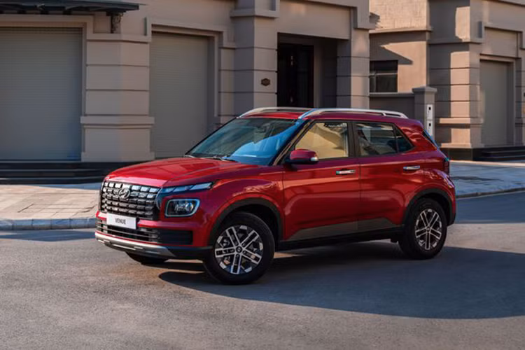 Tam gia 500 trieu dong, chon mua oto gam cao nao 