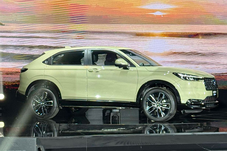 Honda HR-V hybrid 2025 ra mat Viet Nam, chot gia 869 trieu dong-Hinh-3