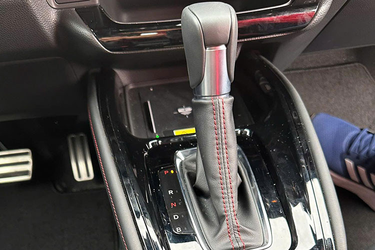 Honda HR-V hybrid 2025 ra mat Viet Nam, chot gia 869 trieu dong-Hinh-8