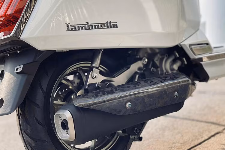 Can canh Lambretta X300 nhap Thai Lan, hon 100 trieu tai Viet Nam-Hinh-8