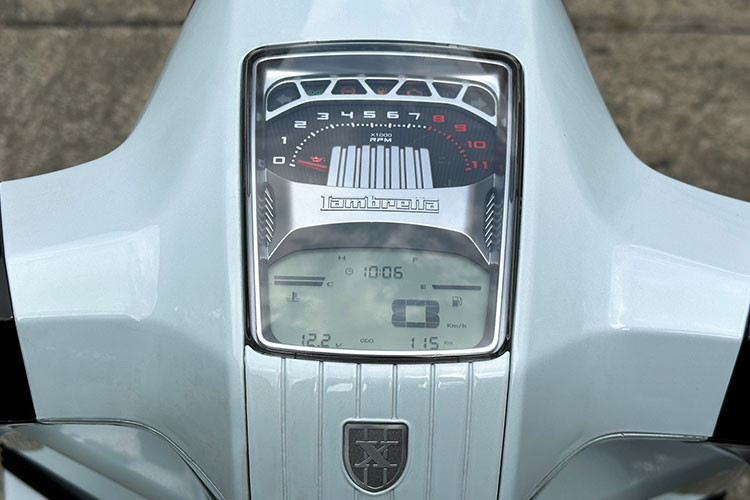 Can canh Lambretta X300 nhap Thai Lan, hon 100 trieu tai Viet Nam-Hinh-4