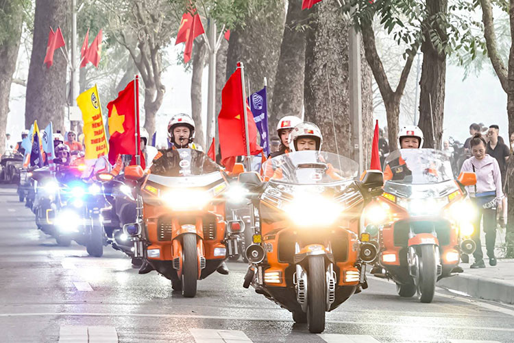 Cau lac bo moto Thanh Xuan, Ha Noi co tan chu tich moi-Hinh-4