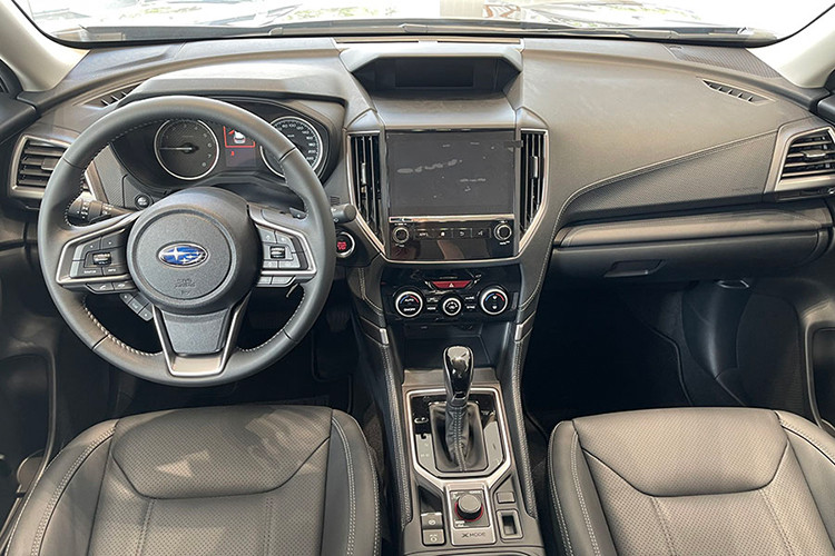 Subaru Forester VIN 2024 đang "đại hạ giá" hàng trăm triệu đồng - Hình 2 Subaru Forester VIN 2024 dang