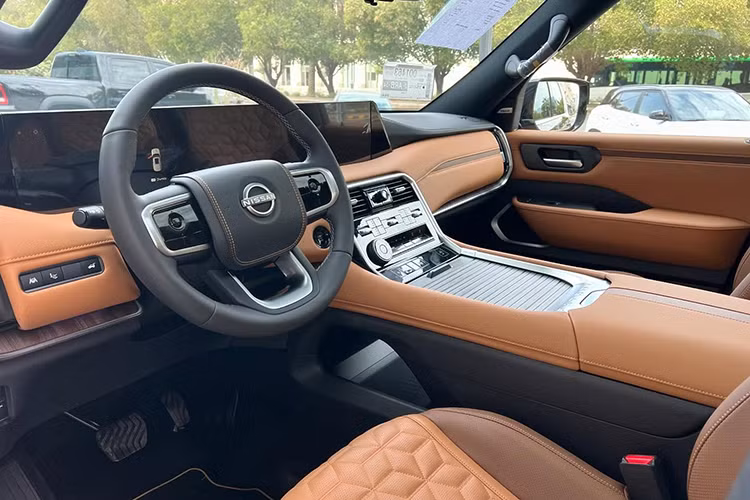 Nissan Patrol 2025 tu hon 4 ty sap ve Viet Nam co gi hay?-Hinh-5