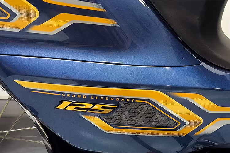 Can canh Honda Dream 125 NCX 2024 hon 100 trieu tai Viet Nam-Hinh-5