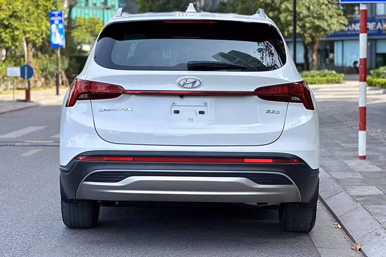 Hyundai SantaFe 2022 may dau chay chan, ban van hon 1 ty dong-Hinh-10