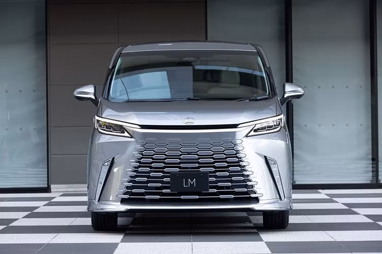 Can canh Lexus LM 500h - 