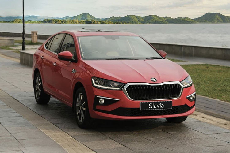 Skoda Slavia 2025 tu 500 trieu ve Viet Nam, 