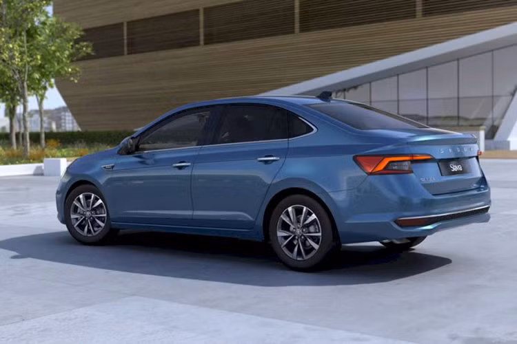 Skoda Slavia 2025 tu 500 trieu ve Viet Nam, 