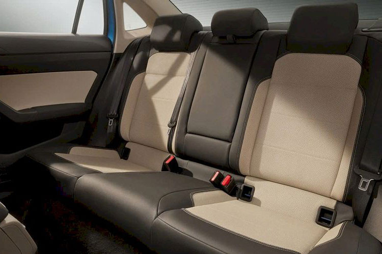 Skoda Slavia 2025 tu 500 trieu ve Viet Nam, 