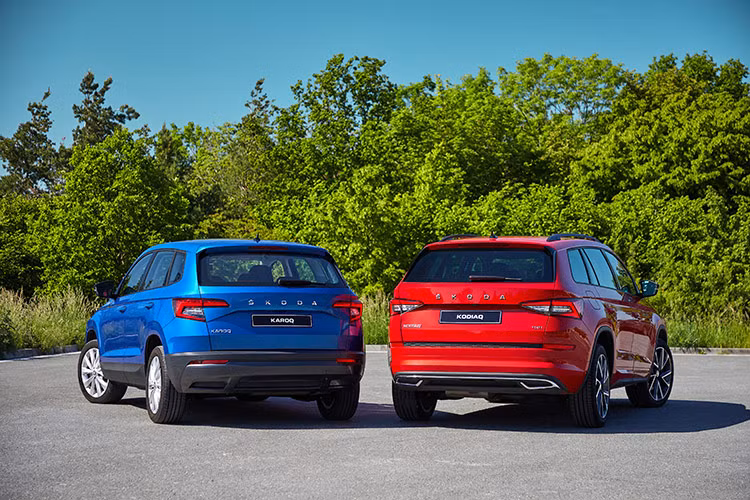 Diem mat oto nhap khau giam gia hang tram trieu dong-Hinh-11